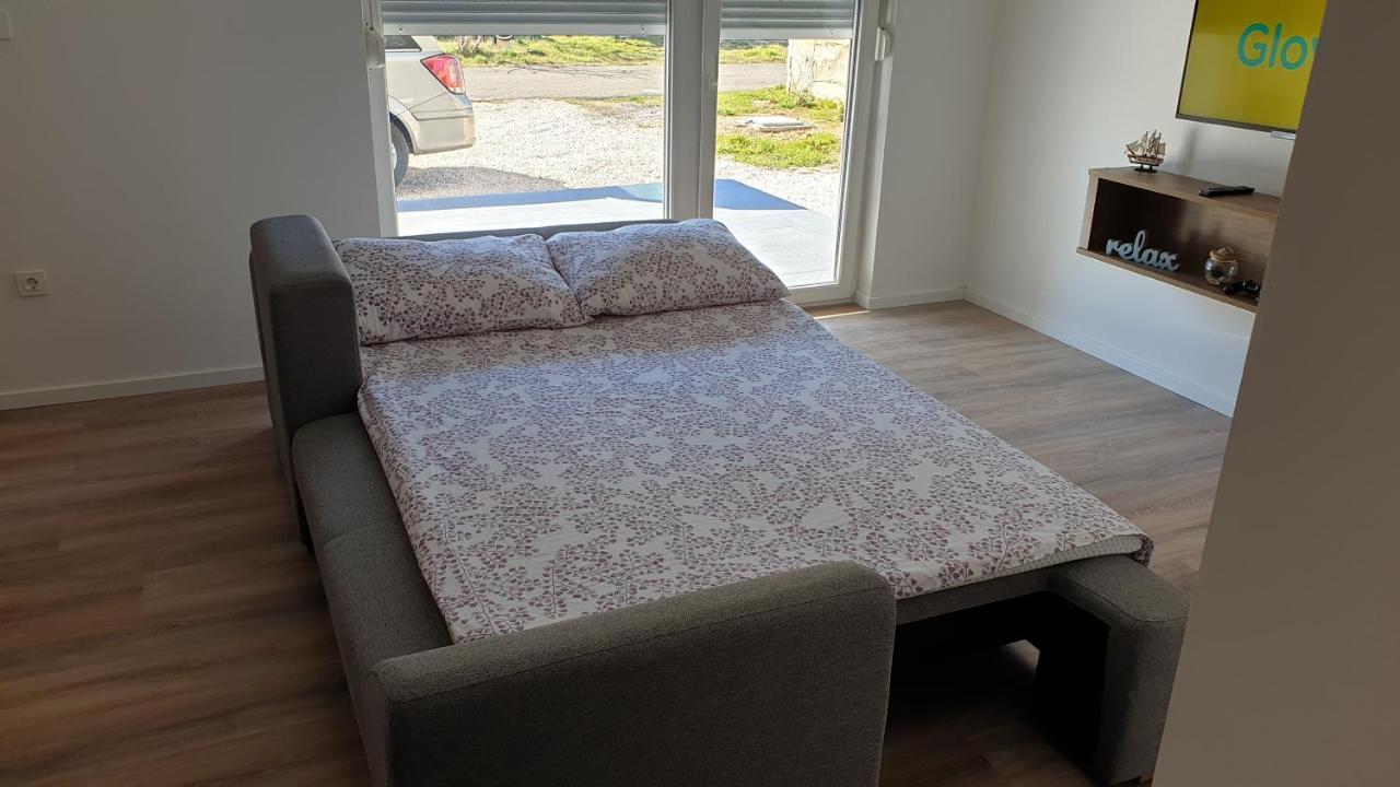 Zilip Apartments Vir Eksteriør bilde