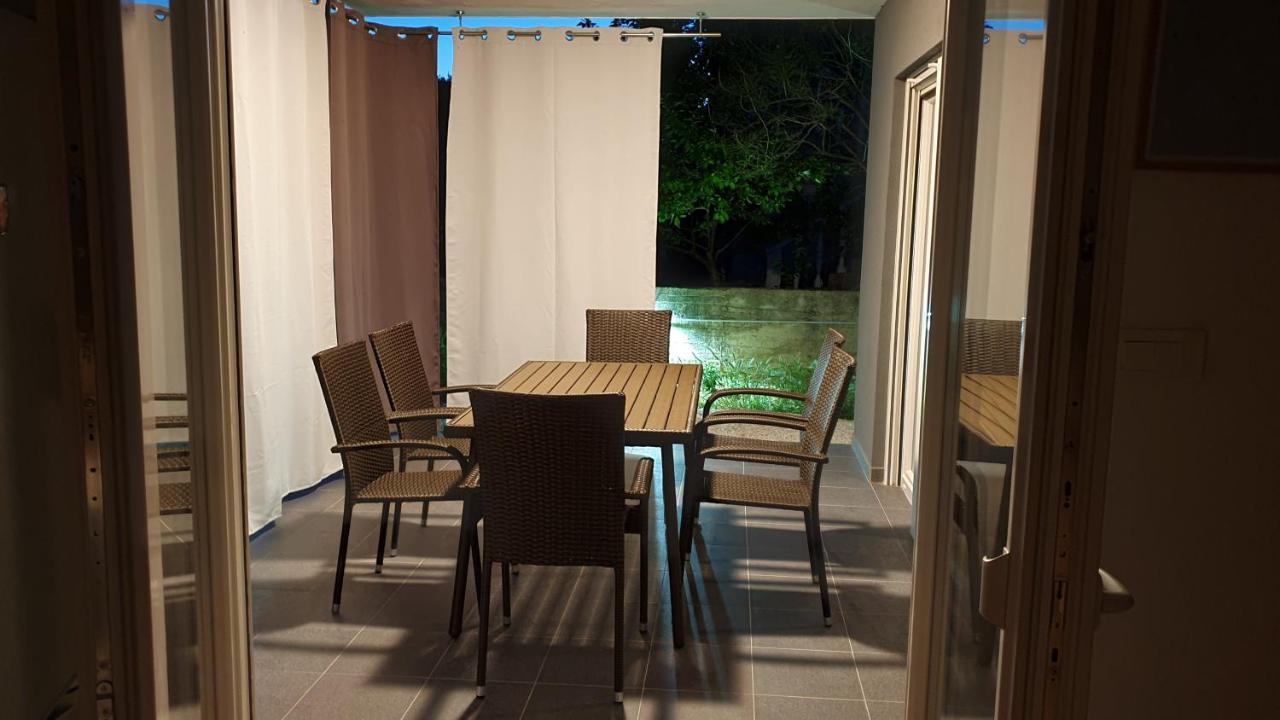 Zilip Apartments Vir Eksteriør bilde