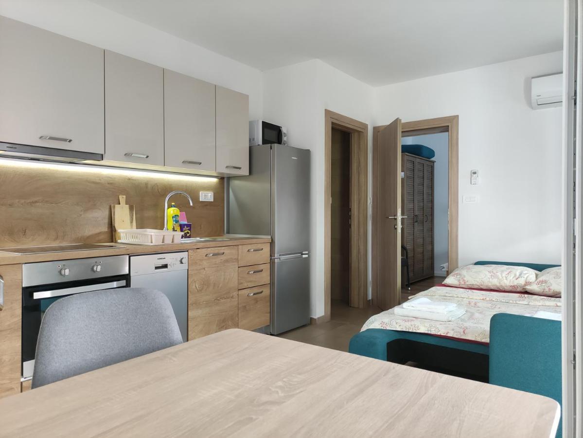 Zilip Apartments Vir Eksteriør bilde